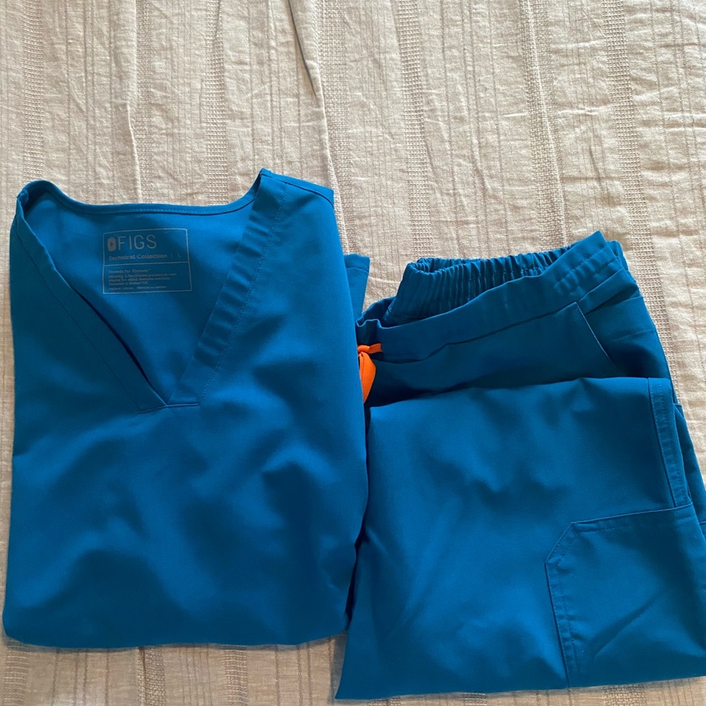 SOLD FIGS Alps Blue Scrub Set Large